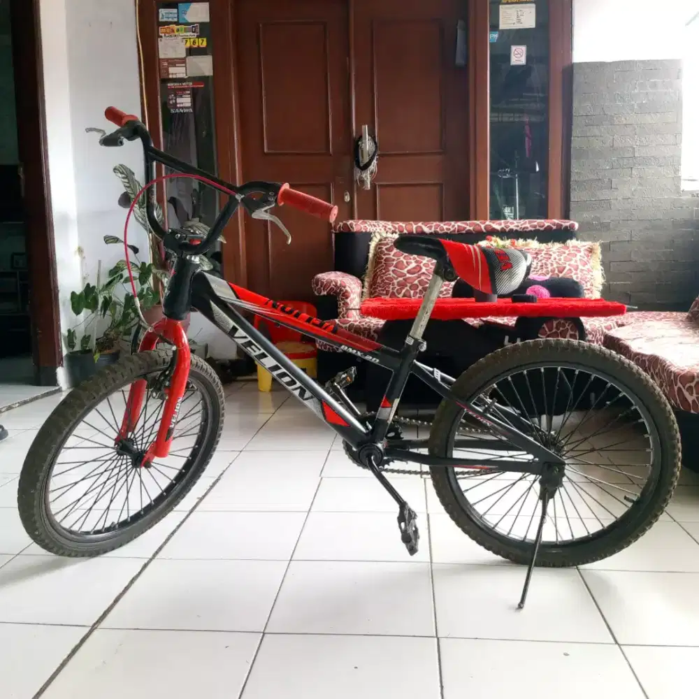 Dijual sepeda bekas merk Velion