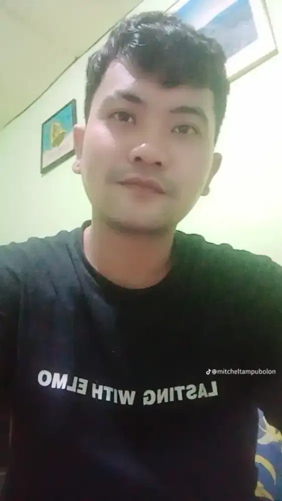 Saya lagi cari loker