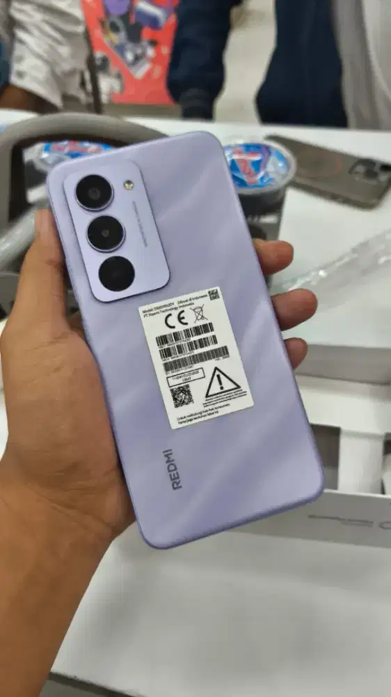 Redmi 15 NFC 8/256 Gb baterai 7000mah