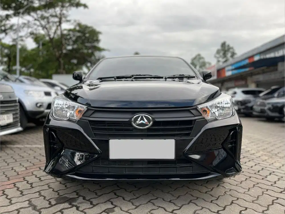 TERMURAH DAIHATSU AYLA 1.0 M 2025 MT HITAM