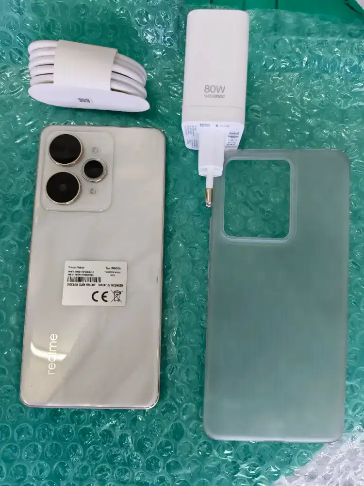 Realme 15 Pro 5G 12GB+14GB/256GB,7000mAh,Demo Live,Garansi