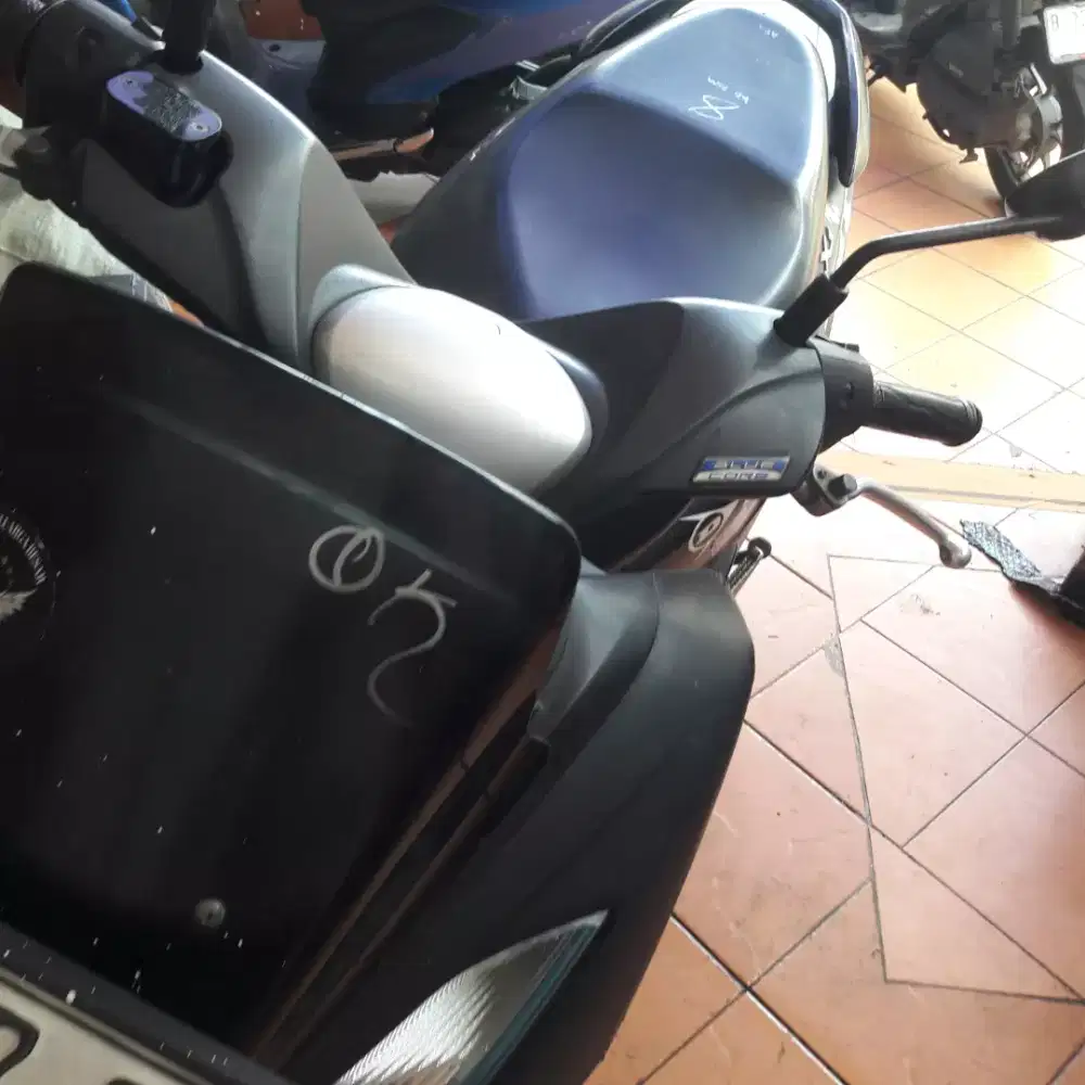 Dijual yamaha lexi Th2019 warna hitam