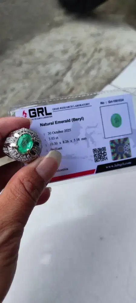 batu zamrud colombia plus memo