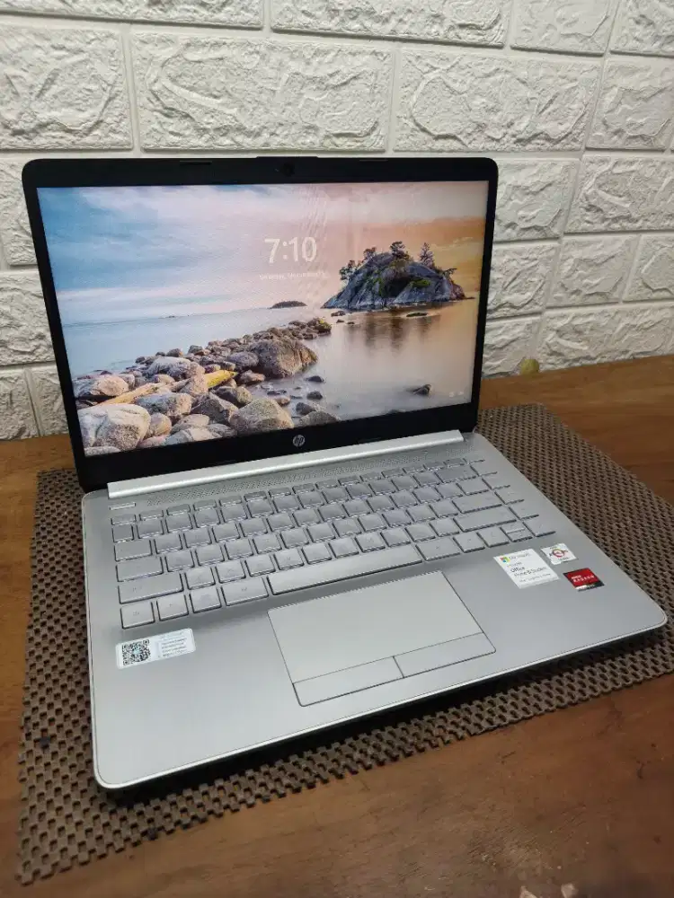 HP 14s AMD Athlon Silver 2021 (8/512gb) 14 inch Mulus NORMAL