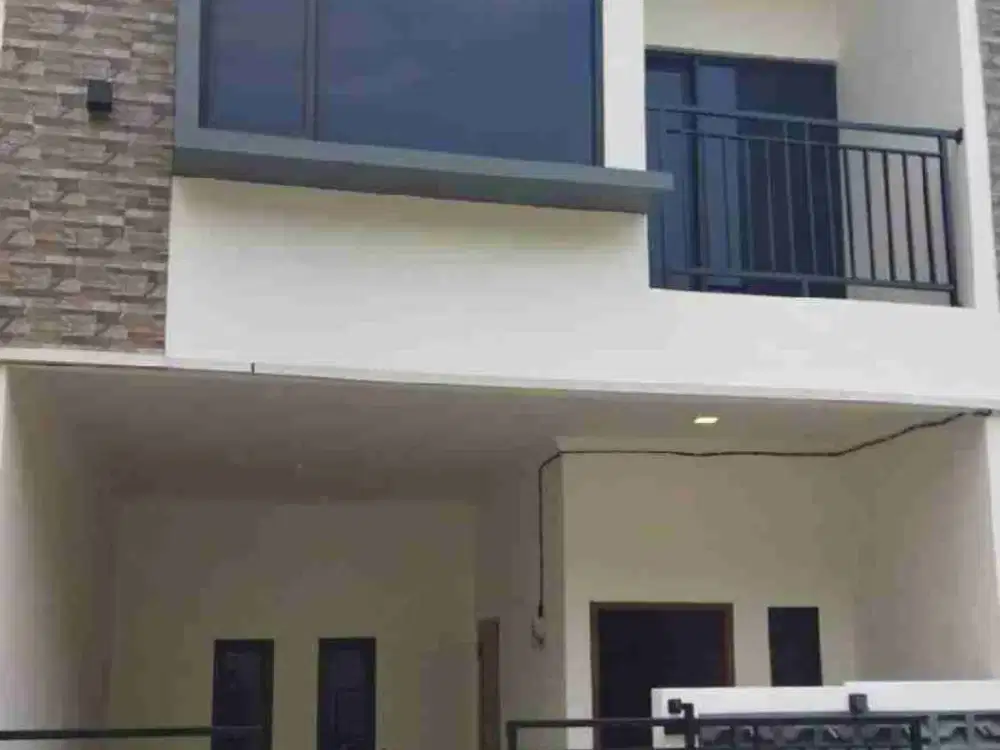 Rumah Minimalis Lokasi Strategis di Bintara Jaya