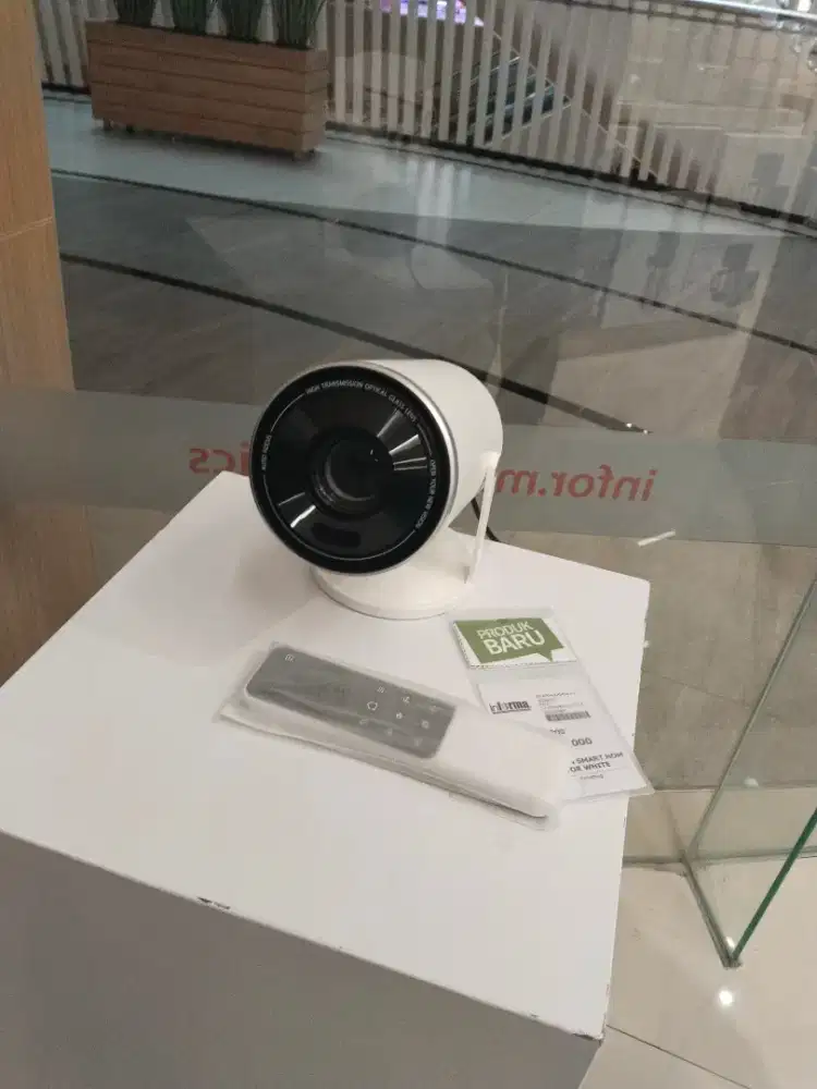 KELS RONAN SMART HOME PROJECTOR WHITE