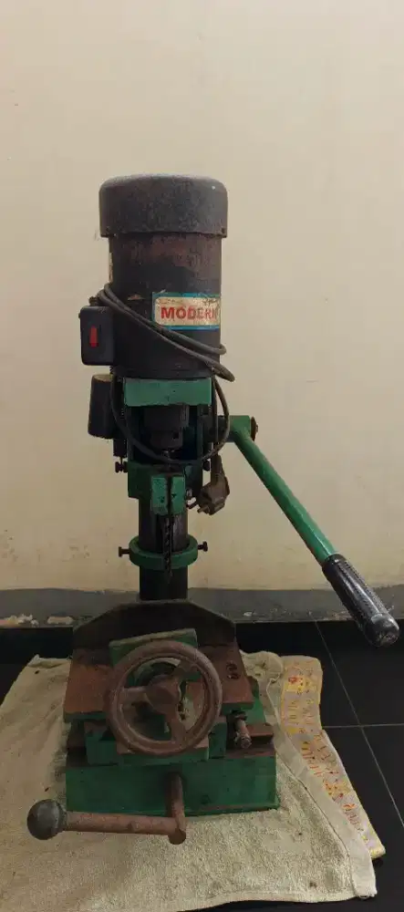 Mortiser (bor bobok kayu) bekas