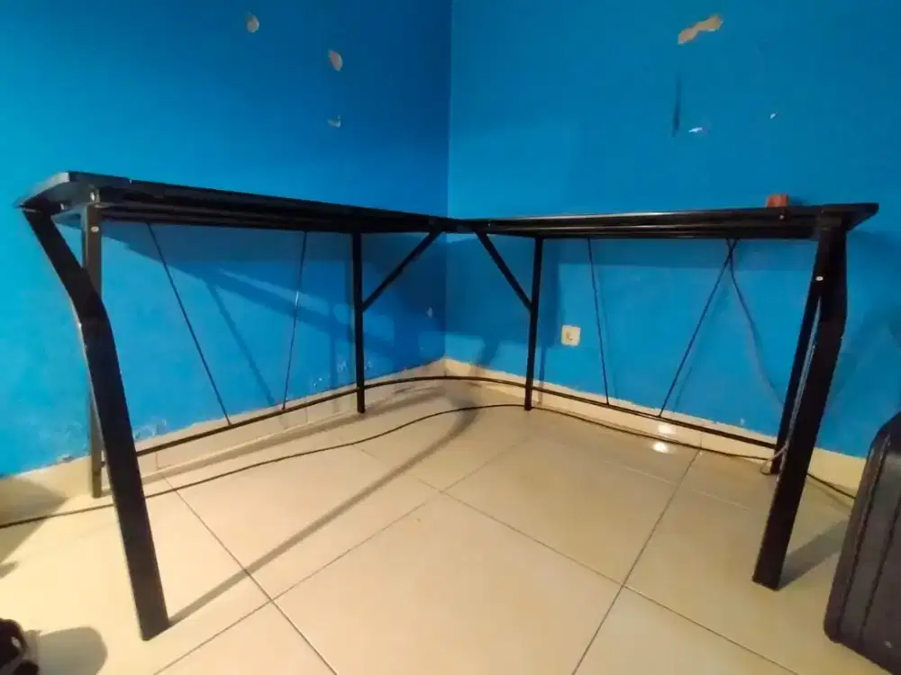 Meja Direktur Kaca Informa