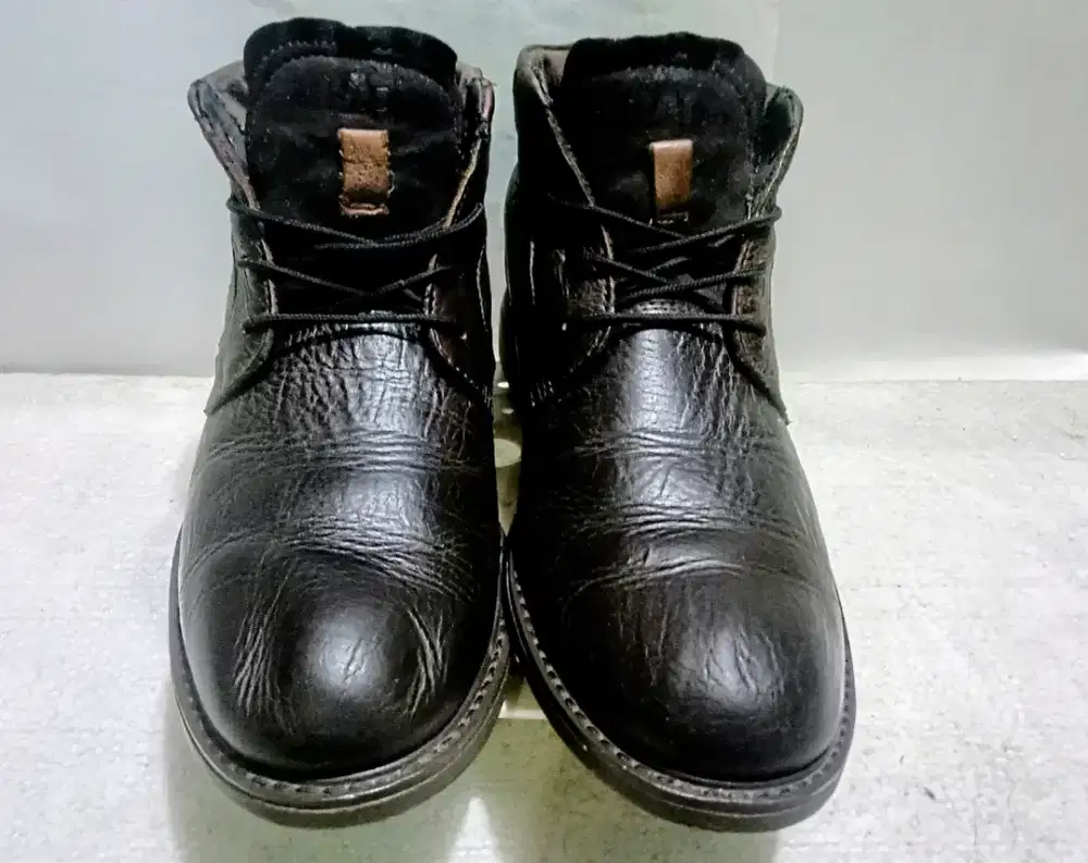 Caterpillar - Sepatu Pria Kulit Import Original