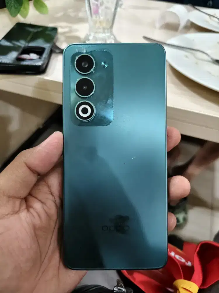 Jual hp Oppo A5 8/526