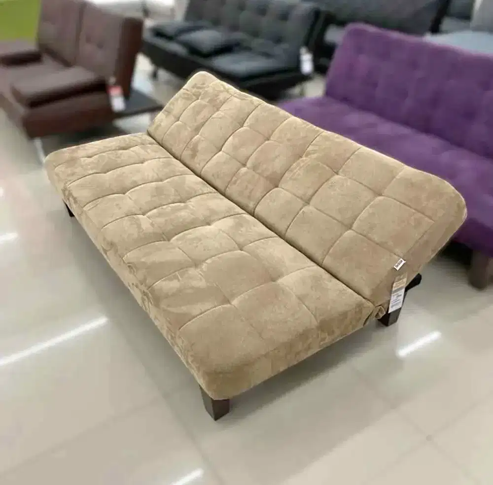 Sofa bed bahan bludru halus