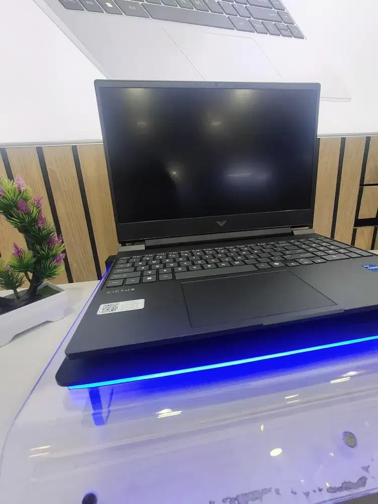 Hp victus 15 intel core i5-13420H 16Gb