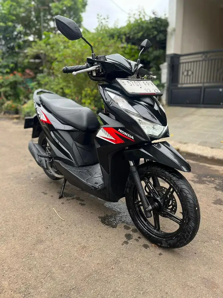 Honda Beat 2024 Mulus Low KM Pajak Hidup Surat Lengkap
