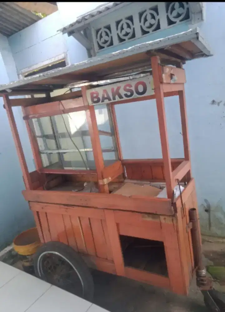 Gerobak Kayu Layak Pakai