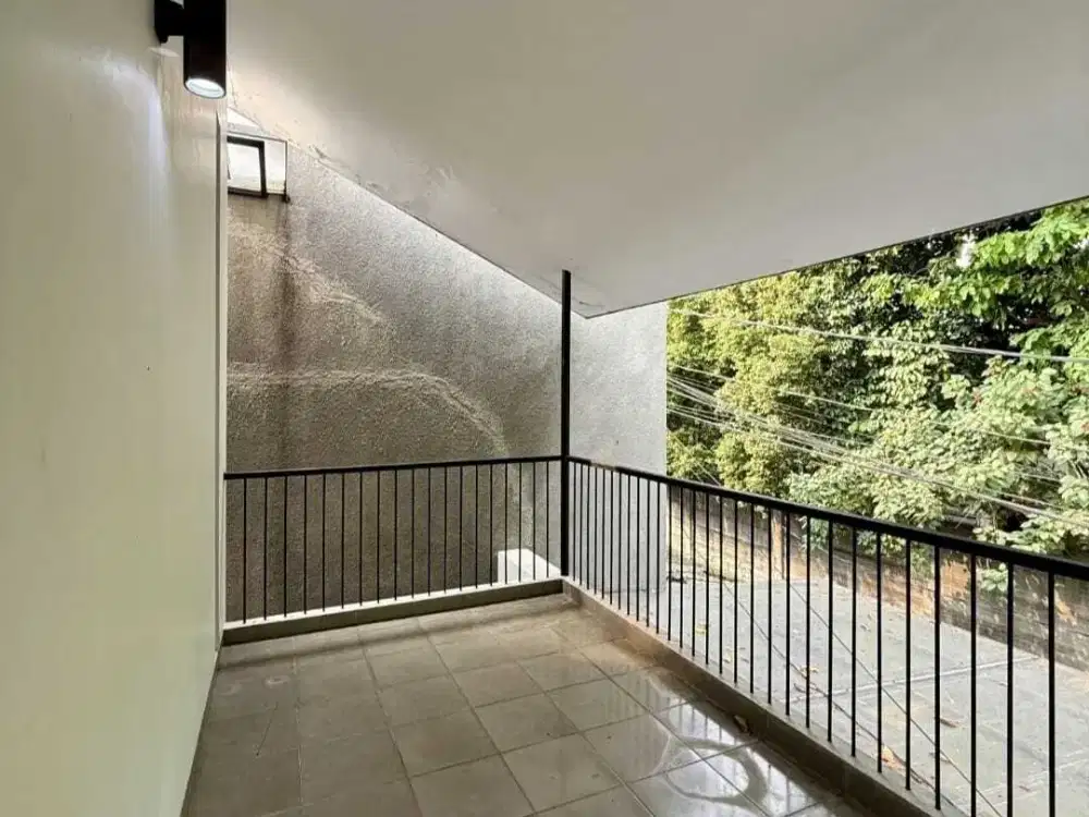 Rumah Minimalis Cipete Utara ,dekat abd majid LT.90 m/Lb150m 2,9 . M