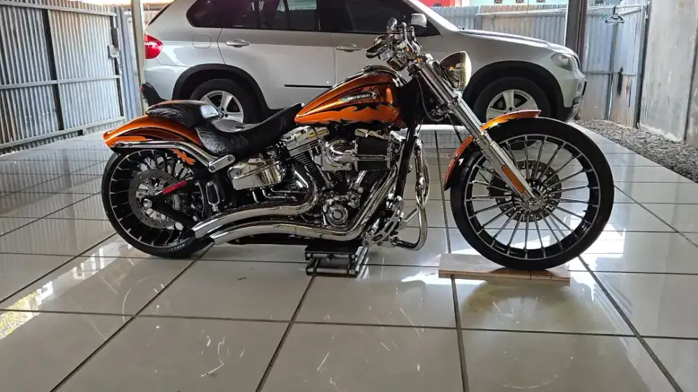 Hd Softail BO CVO 2014
