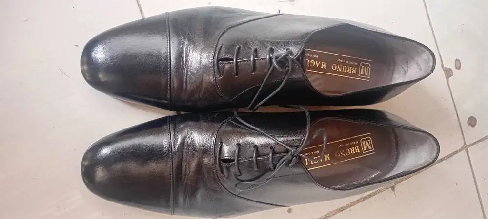 Sepatu Bruno Magli Uk.43, Hitam, Italy, Kondisi 8/10, Sukmajaya, Depok