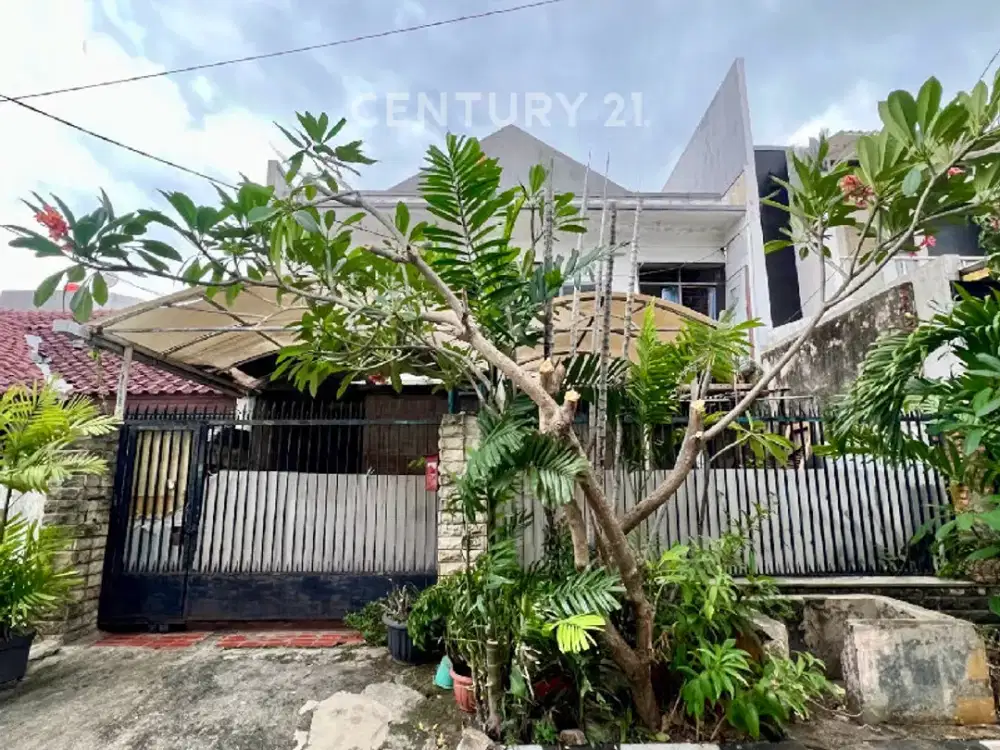 Rumah Tua 2 Lantai Lokasi Strategis Dan Tenang Di Pulomas S9262