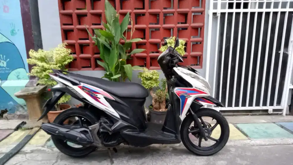 vario 125 fi th 2012 pajak panjang mesin sehat motor mulus bagus