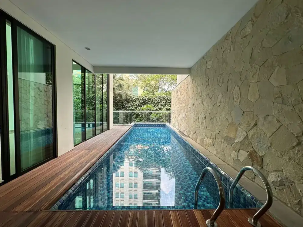 Dijual Town House Pakubuwono – 4+1 BR (Size 432 Sqm) TERMURAH SEBELUM TERJUAL PRIVATE SWIMMING POOL