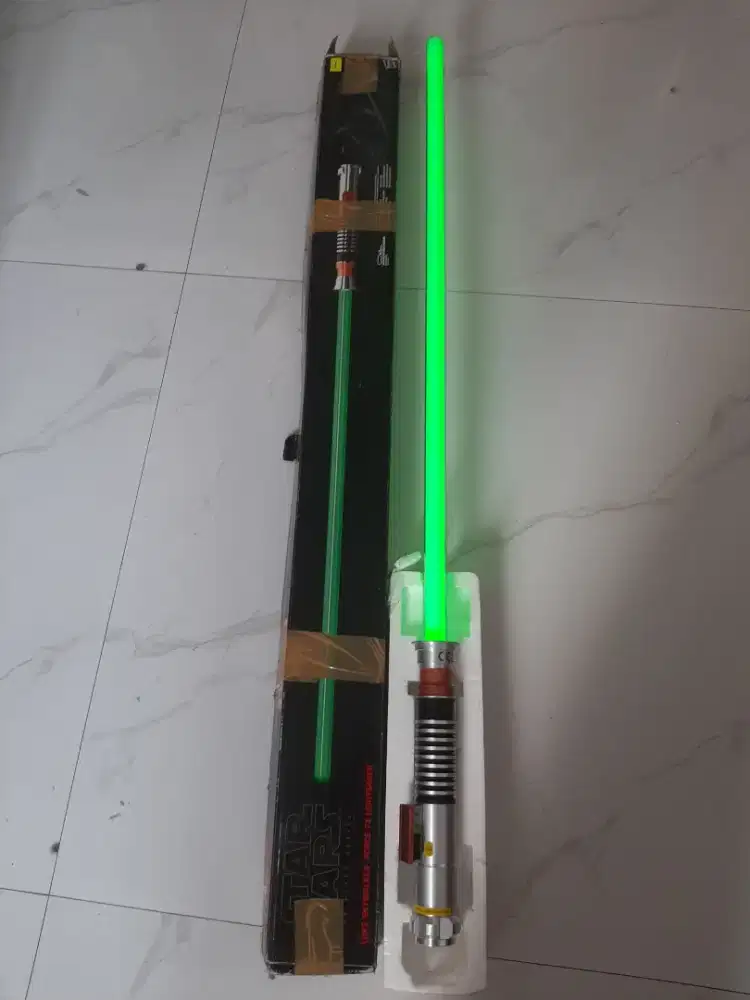 STAR WARS THE BLACK SERIES LUKE SKYWALKER FORCE FX LIGHT SABER #05