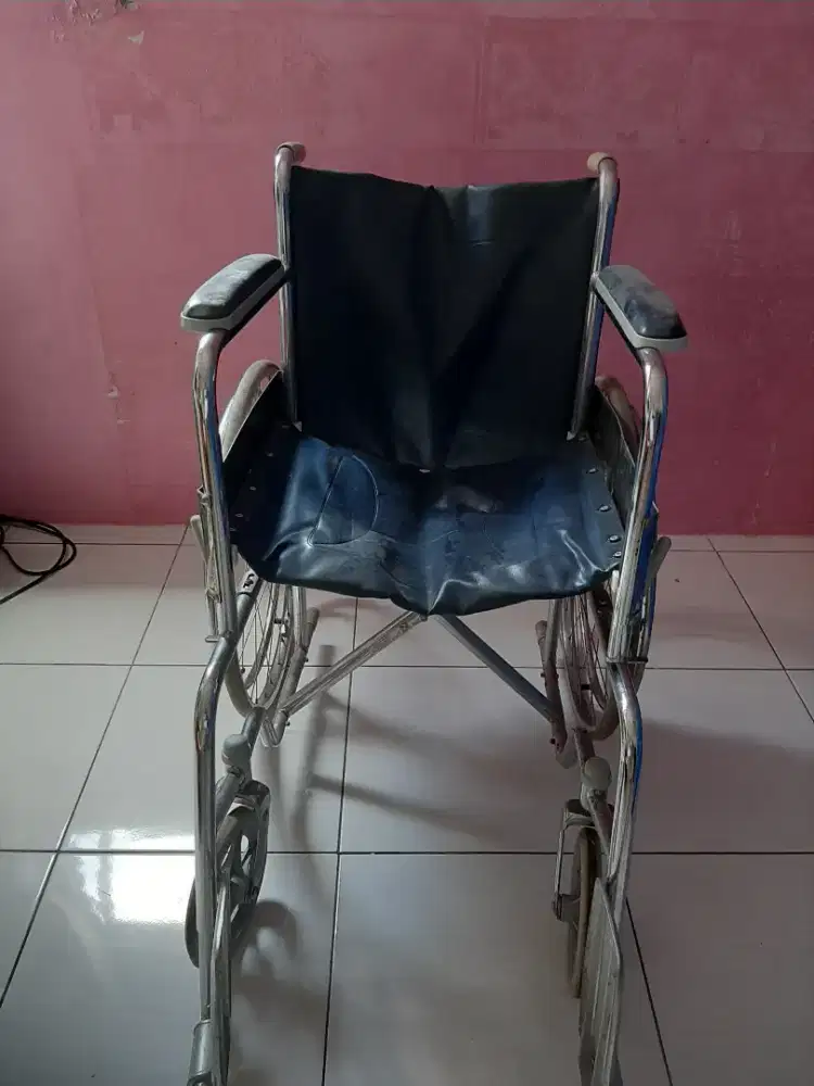 Kursi Roda Bekas Merk GEA