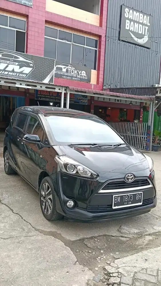 TOYOTA Sienta V Matic 2019 Km 35 ribuan