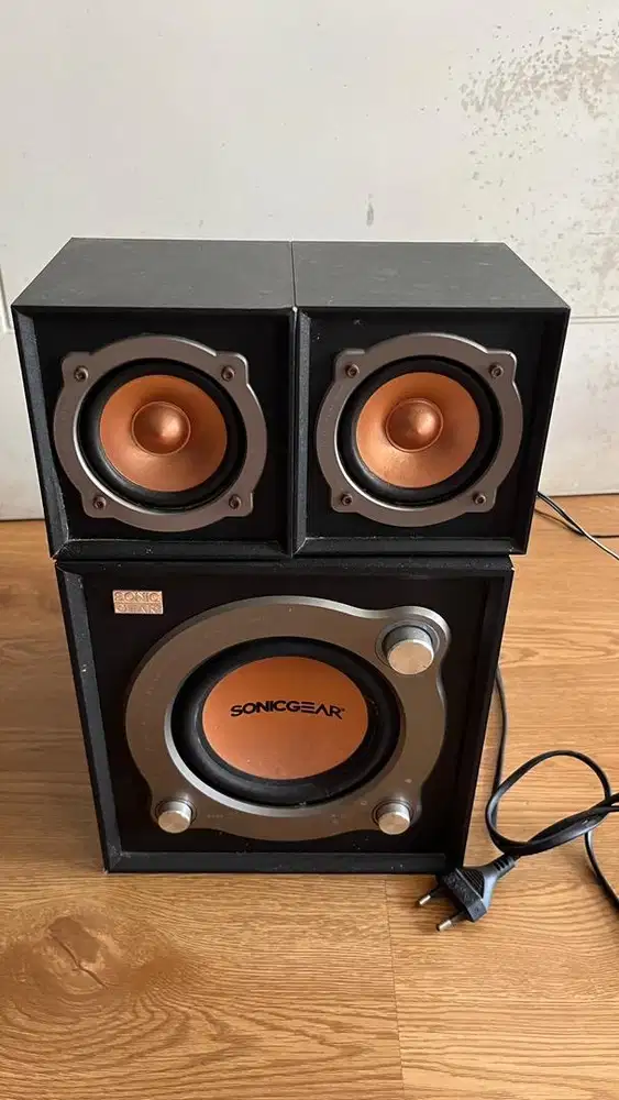 Speaker Sonic Gear Subwoofer