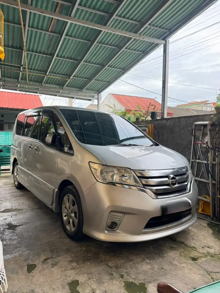 Nissan Serena HWS 2013