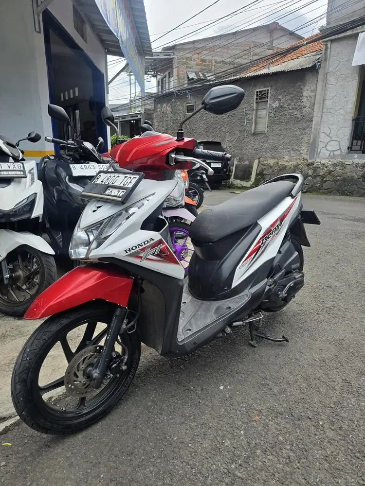 DIJUAL CASH HONDA BEAT CW CBS FI THN 2015 PAJAK IDUP SIAP PAKAI