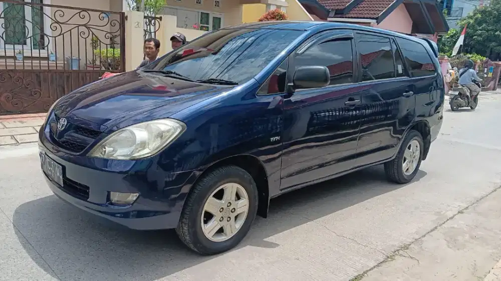 Innova Tipe G 2.0cc bensin tranmisi manual