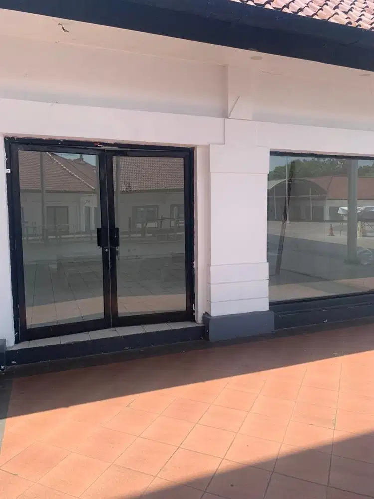 Freelancer Jaga Booth & Jualan