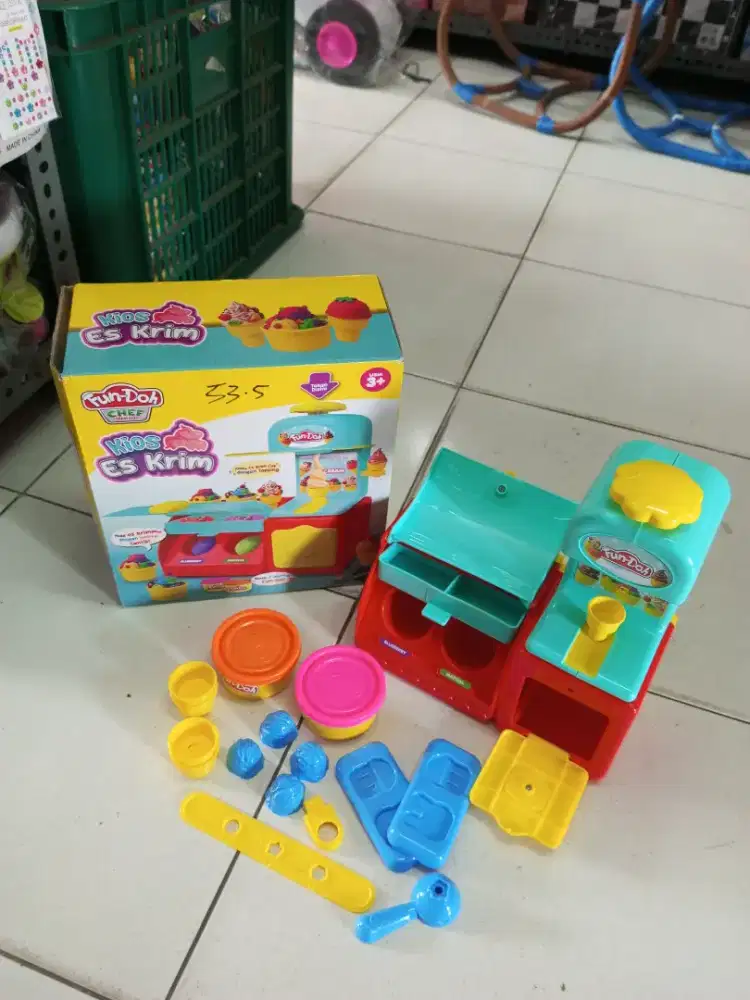 Mainan anak fundoh kios es krim