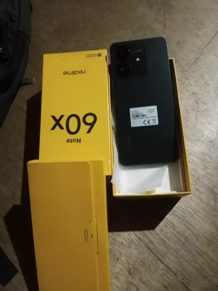 Realme note 60x 4+3 /128