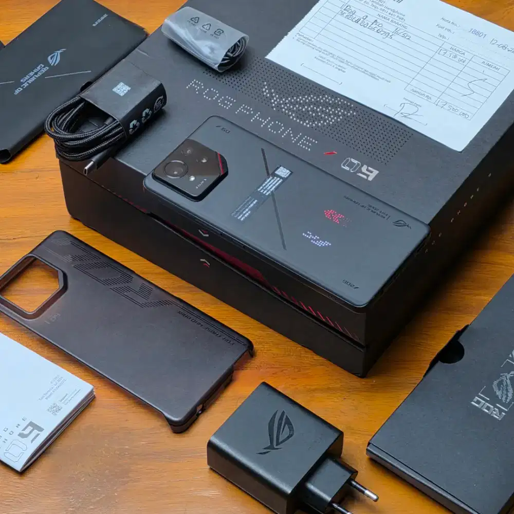 rog phone 9 pro 16/512gb like new garansi Agustus 2026