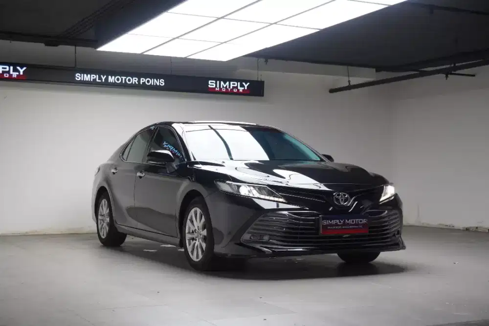 Toyota Camry V 2.5 AT 2019
