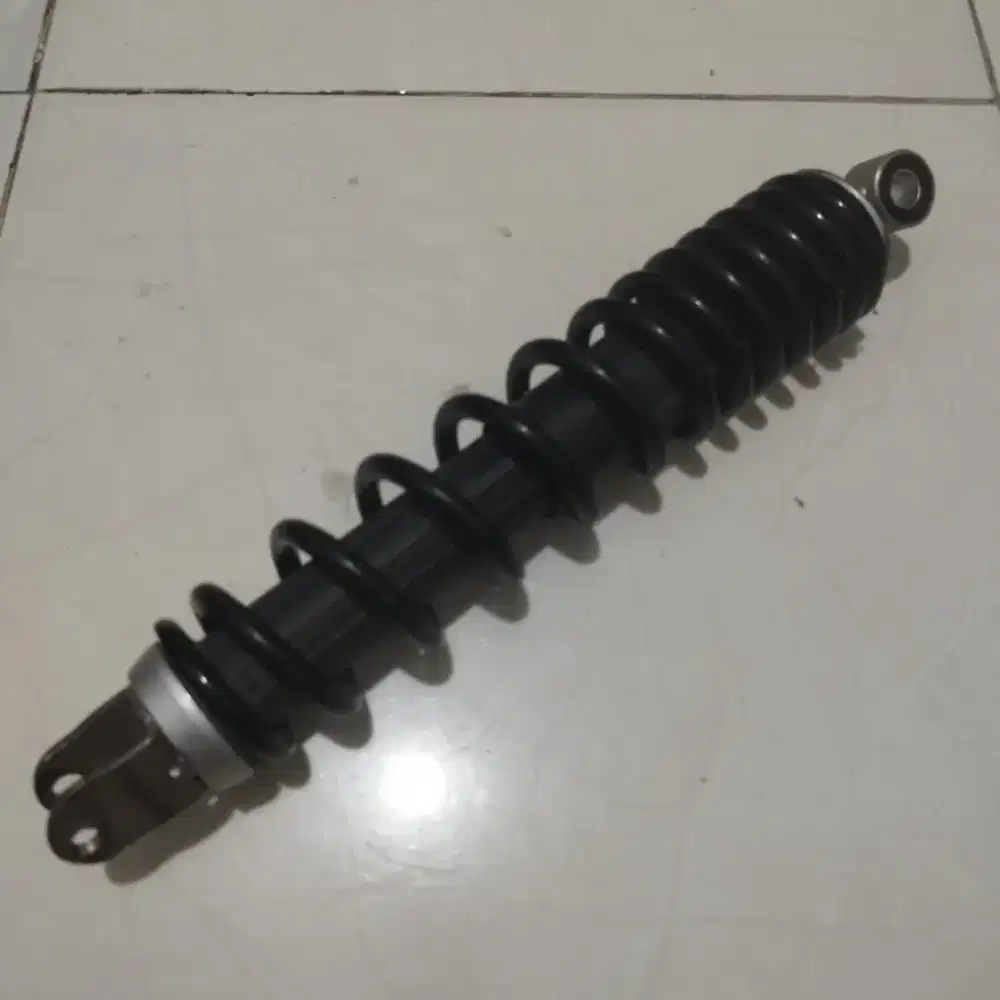 Shockbreaker Belakang Honda Vario 125 150 K59 AHM