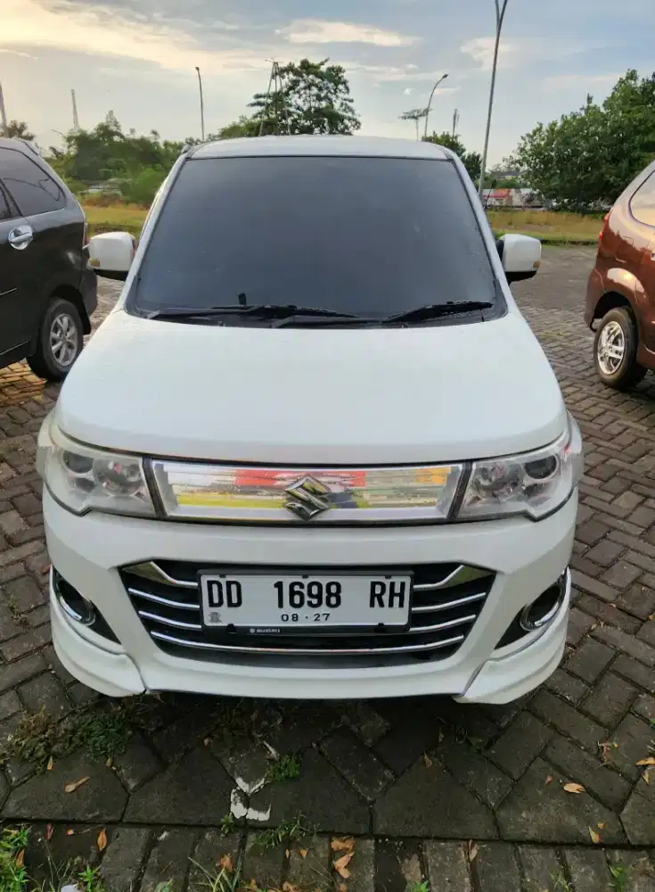 Jual mobil irit bahan bakar parkir mudah