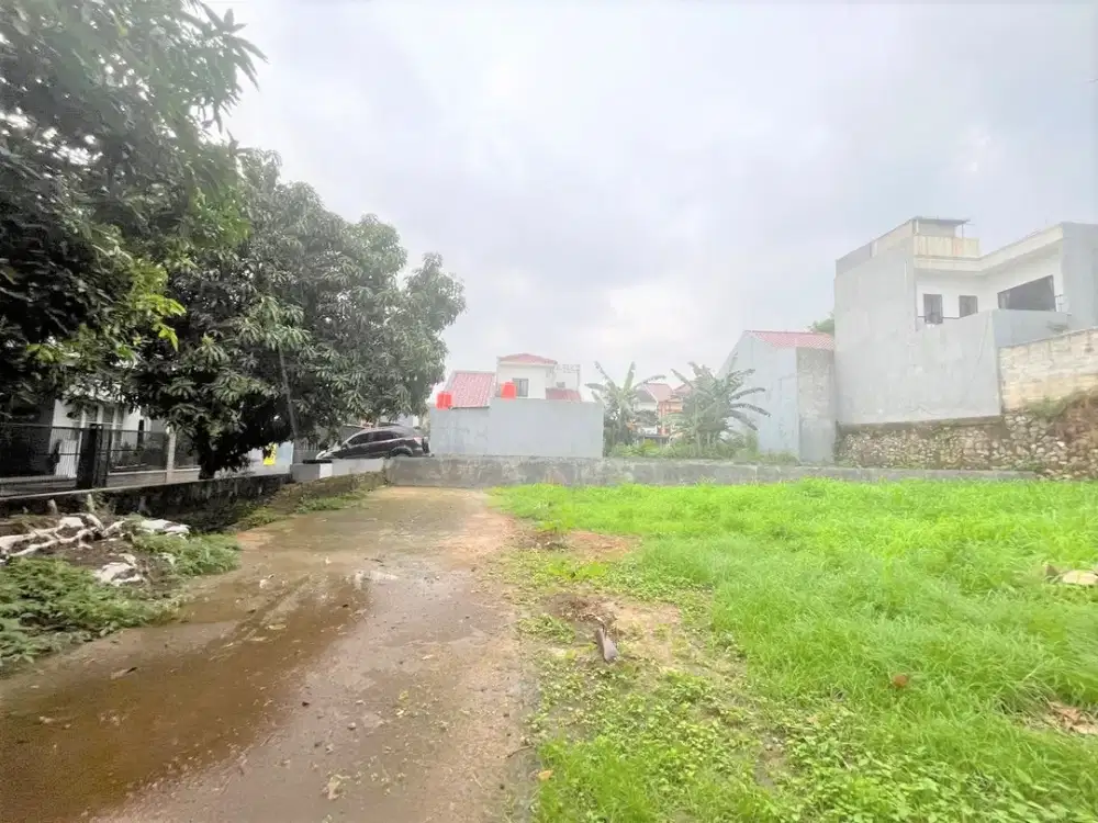 Dalam Komplek Perumahan, Kavling Dekat Kampus Budi Luhur Jaksel