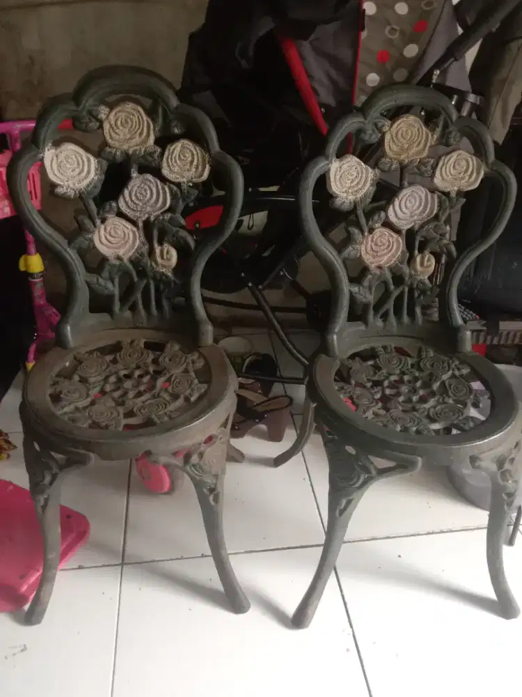 Jual sepasang kursi taman besi tempa lokasi Cilebut bogor