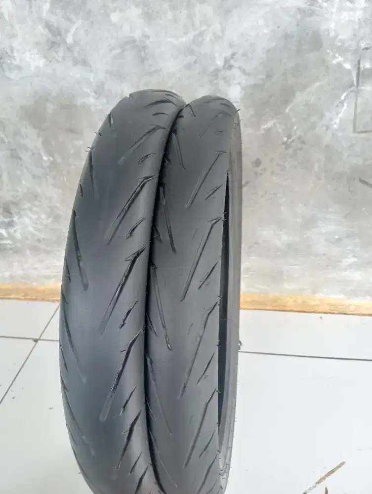 Sepasang ban ring 17 ukuran 70/90 80/90 ring 17 tubles merk IRC