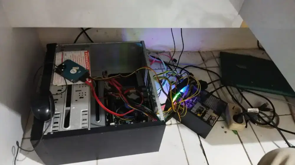 jasa instal macbook windows linux laptop komputer servis hardware soft