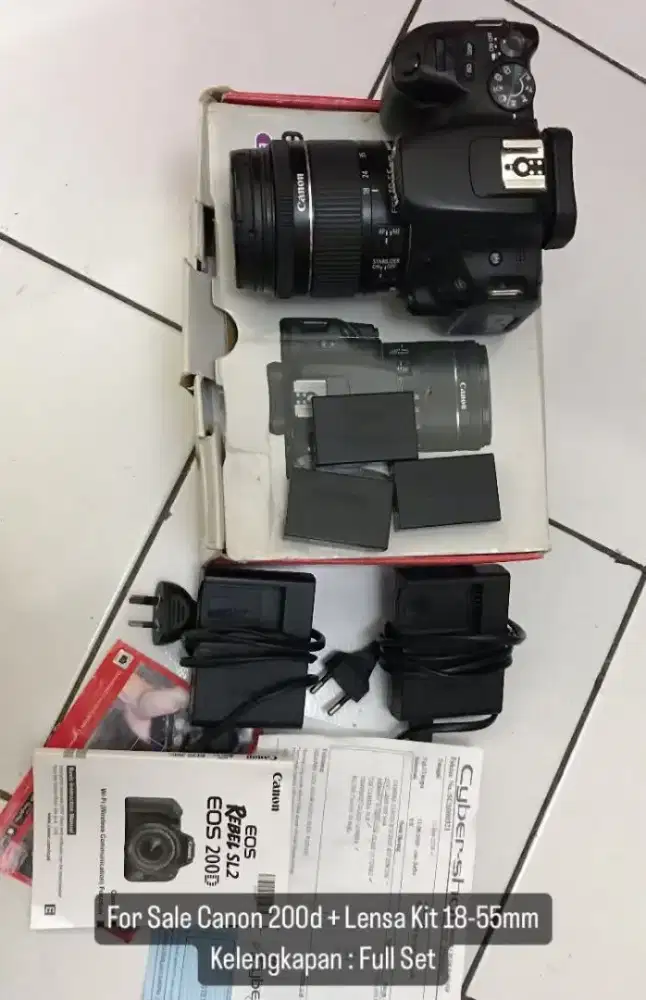 Kamera Canon EOS 200D