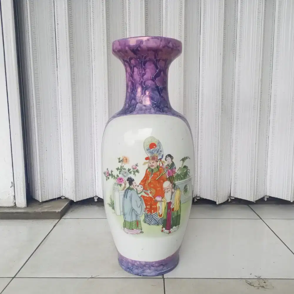 Guci Keramik Cina 60 cm with 2 Sisi Lukisan Berbeda Dekorasi Ekslusif