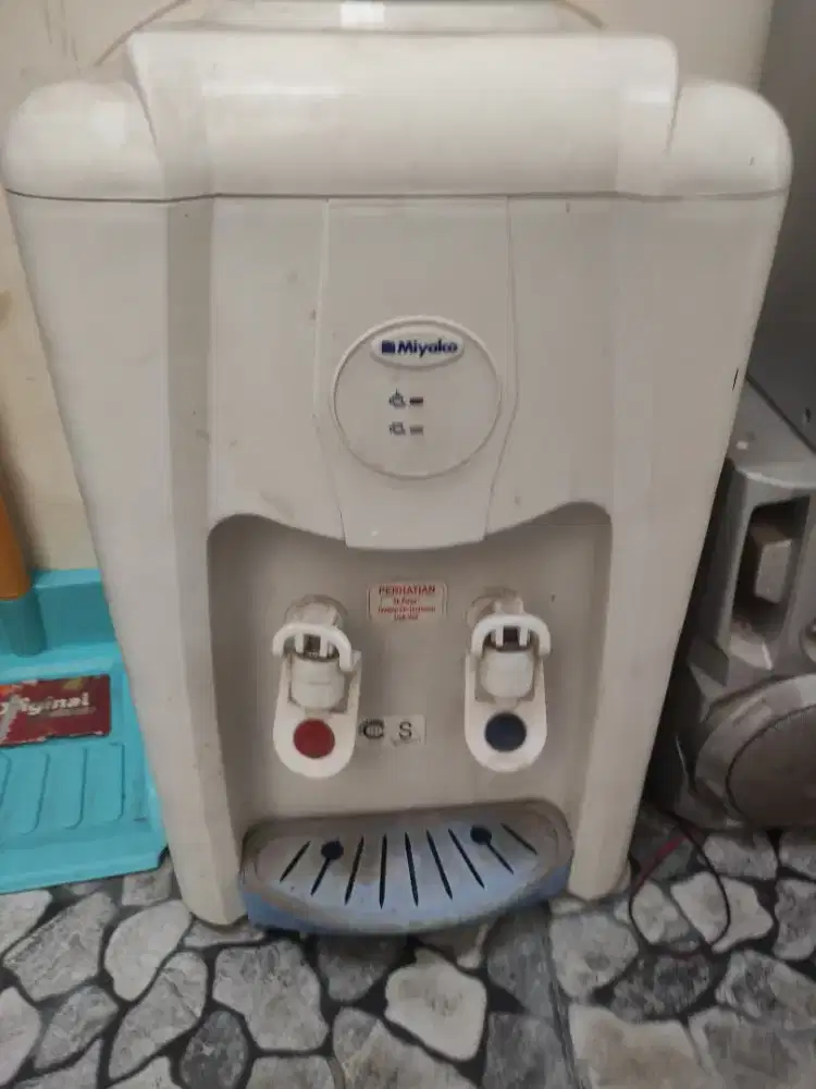 Dispenser Miyako WD 190 H