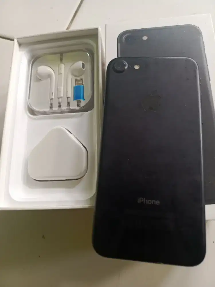 iPhone 7 128 Gb exs ibox