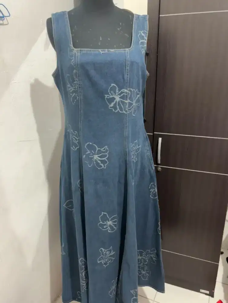 Import bangkok dress jeans