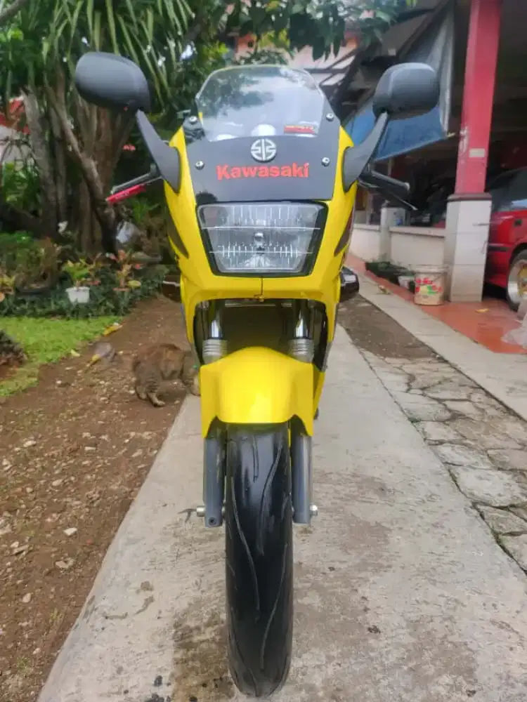 Kawasaki ninja R 2010 up Ssr Pajak Panjang