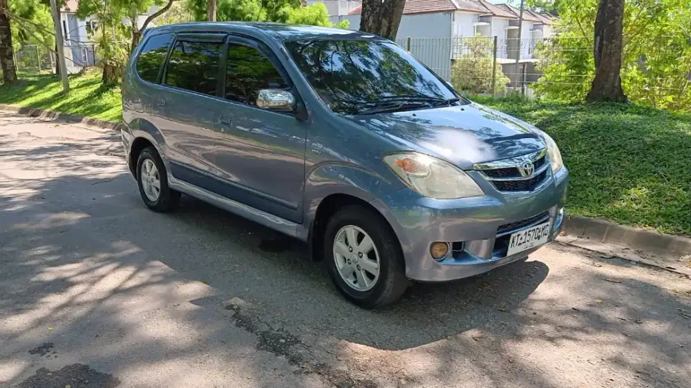 Dijual Cepat Mobil pribadi
Toyota Avanza 1.3 G  Tahun 2010 tranmisi MT