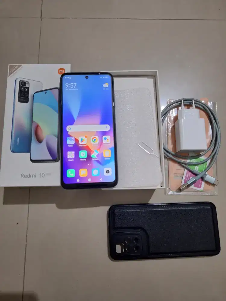 Redmi 10 2022 RAM 6/128 Charger Asli Dus Lengkap, Kondisi Terawat